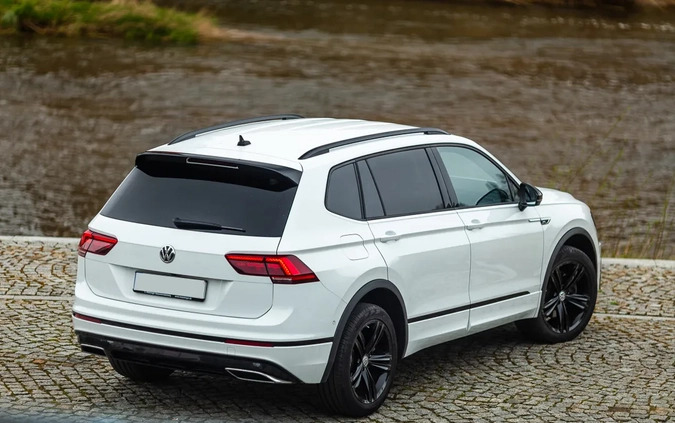 Volkswagen Tiguan Allspace cena 130800 przebieg: 150000, rok produkcji 2020 z Lubin małe 667